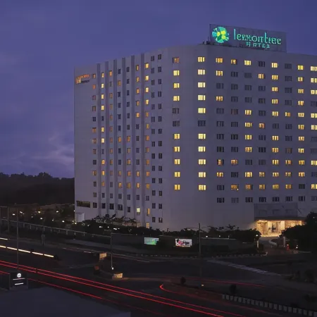 Lemon Tree Premier Hitec City Hyderabad Отели рядом с достопримечательностью «Торговый центр Inorbit»