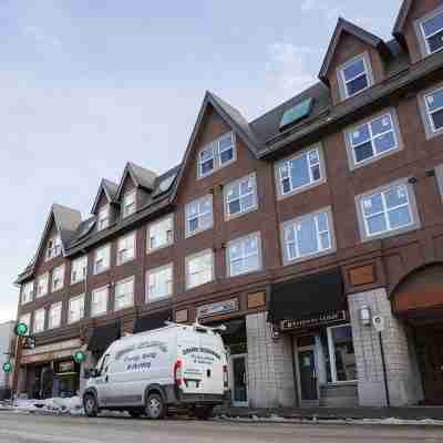 Basecamp Suites Banff Hotel Exterior