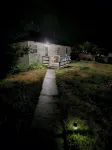Inviting home, with large yard and free parking