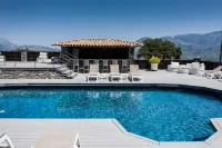 Kyrn Flor - Domaine Sant Antone - Pool