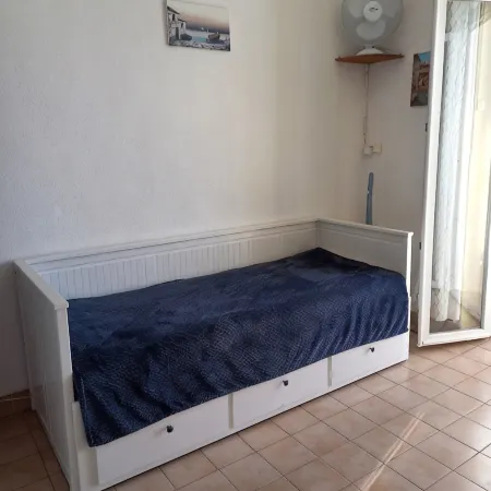 Studio Sainte Maxime 4 Sleeps Air-Conditioned