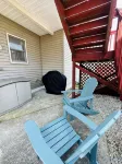 Newly Renovated 3BD/2BTH, 1 BLK to Beach