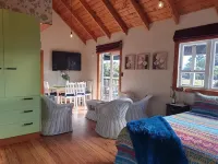 The Blackhouse Cottage - Apartments