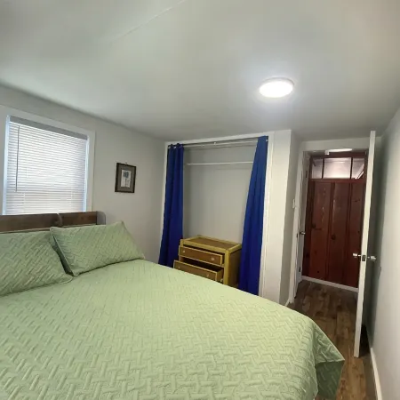 Charming 2-bedroom cottage in delightful Beach Haven