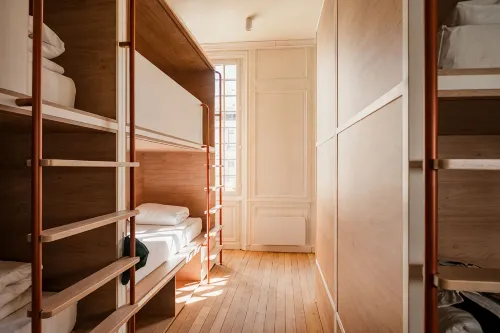 Central Hostel la Rochelle - Hostels