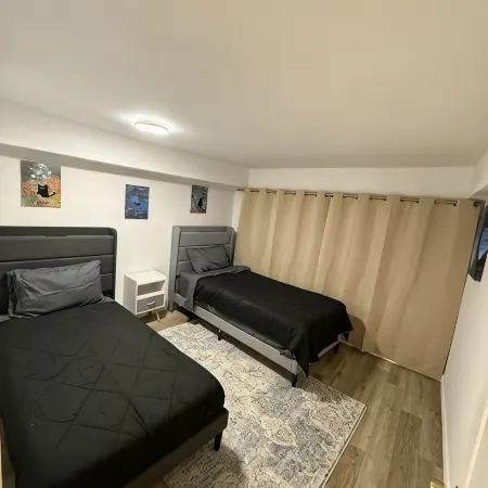 Spacious and Stylish Apartment Perfect for Your Getaway in Beverly! Отели в г. Беверли