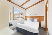 The Black Dolphin Holiday Park