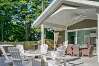 Luxury Estate–Pool, Pool House, Theater, Game Room, Putting Green–Steps to Beach - Wifi