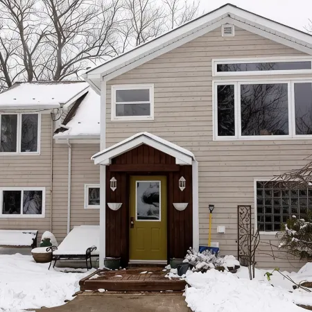 Charming Rustic Farmhouse in NS Wine & Ski Country, the Gaspereau Valley!