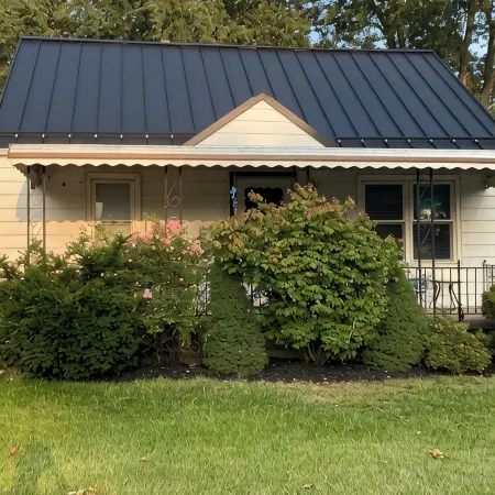 Enchanting 3 bedroom cape home with WiFi in Buffalo