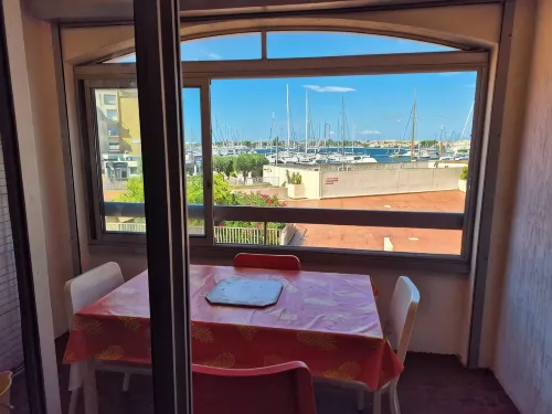 Studio cabin cap d'agde with view of old port - 2-Star