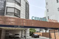 Centro Motel - parking