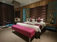Greens Hotel & Suites - واي فاي