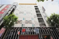 Dom Hotel