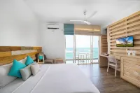 Hikkaduwa Beach Hotel - parking