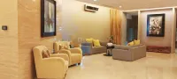 Homey 1Br Apartment at Aryaduta Residence Surabaya by Travelio -  Ferienwohnungen