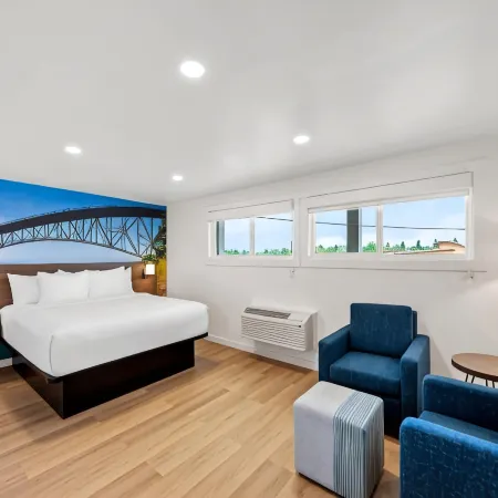 Clarion Pointe Mount Vernon - Burlington