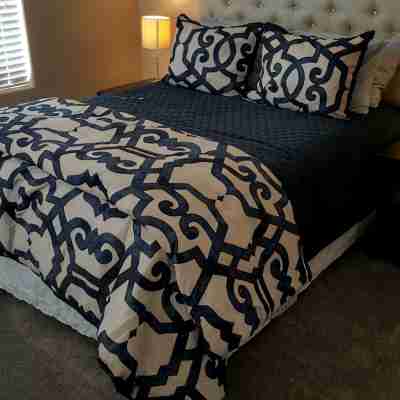 Springdale Townhome 1 Rooms