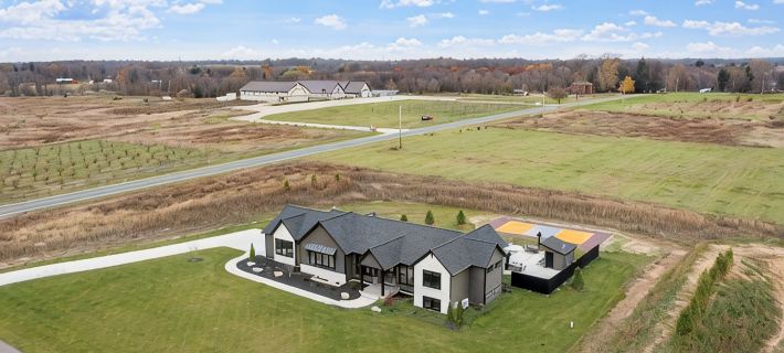 7bd 8bath Hot tub, Pool, Game Room, Sauna, Professional Pickleball Court Hotéis em Ganges Township
