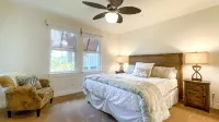 Condo in beautiful Poipu - 3Bd, 3Ba, pool, hot tub & AC - Breakfast