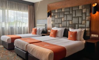 XO Hotels Park West