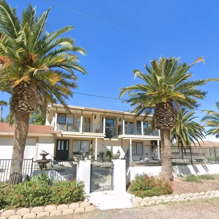 Elsinore Lake Estate