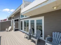Crystal Coast Paradise: Oceanfront Home with Stunning Views, East, Emerald Isle!