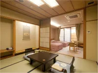 Tagawa Ryusenkaku - parking