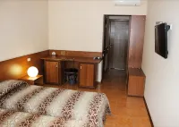 Motel Voyazh - Motels