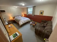 Stewart Mountain Lodge - Parking