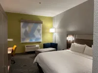 Holiday Inn Express & Suites WOODWARD HWY 270 by IHG