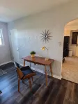 Charming Modern 1950s Mid-Century Ranch. - พร้อมWifi
