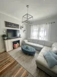 Mainly Yours - Broken Arrow Rose District - Homestays