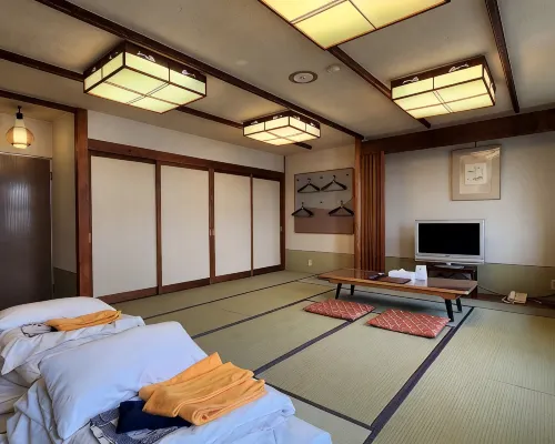 Kanazawa Minato Hotel Hotels near Ono-ko