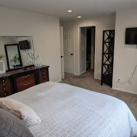 Cozy North Keizer Retreat Отели в г. Кейзер