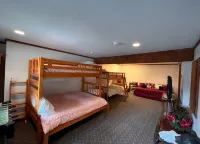 Cozy Killington Mountain View Condo - Parvekkeita