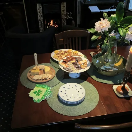 Stoneybrough: A luxury townhouse offering exceptional hospitality for 6/7 guests Hotels in Kenmare