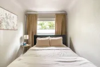CAPITOL HILL LARGE 1 BED SUITE Hotels in Stevens