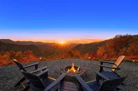 New Listing! Million Dollar Long Range Views-Hot Tub-King Suite - 4つ星