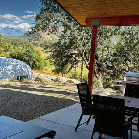 Magnificent view 2-bedroom house in charming Three Rivers with AC, WiFi