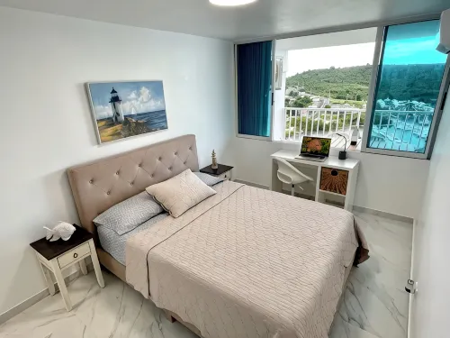Oceanfront VIEW Fajardo, 2 BDRM+2BA Condo A/C, Olympic sized Outdoor Pool, WIFI
