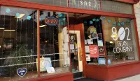 Pittsburgh #GoadLife - Local Art - Family/Dog/Business Friendly - Patio BBQ - บังกะโล