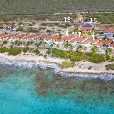 Tropical oceanfront villa, full AC, private pool, great diving and snorkeling Hotel Exterior