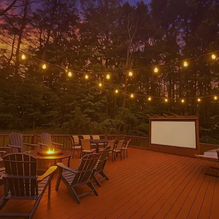 Hogwarts Hideaway -XL Outdoor Deck/Scenic Hot Tub/Movie Theater in Private Woods