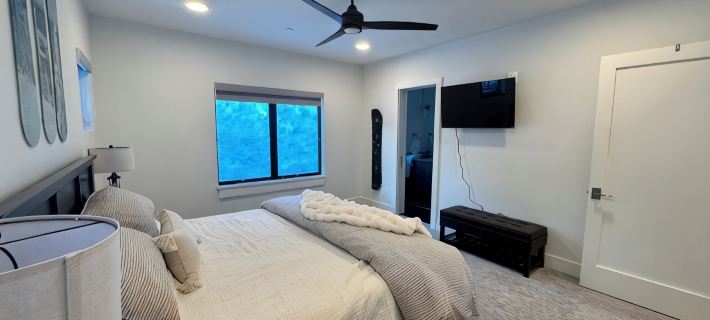 4 bedroom 3 bath with hot tub right on the mountain at Big Sky Ξενοδοχεία στην πόλη Big Sky