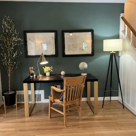 Gorgeous retreat in Dayton OH with private fenced yard.
