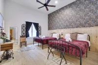 Luxury Barndominium w/ Golf Sim, Hot Tub, Home Theater, Minutes to Jim Thorpe! - Boutique