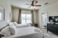 NEW! Charming Retreat Near Dickie's Arena – Cozy & Stylish Fort Worth Getaway - ジャグジー