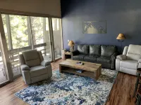 Mammoth 3 BD/2 BA Condo with Balcony, Patio & Private Spa/Hot Tub - Pet Friendly - 2-Star