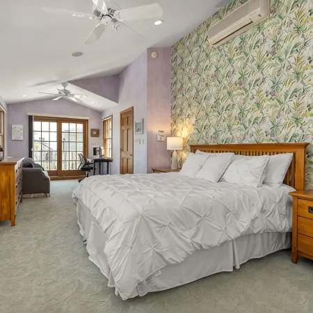 Spacious Beach Villa - Ocean Views - 3 Minute Walk to Shore - Available All Year